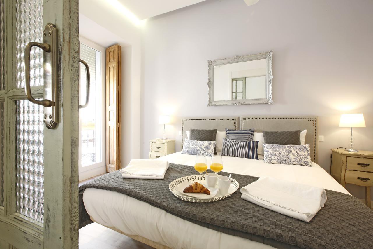 Reina Sofia Boutique I Apartment Madrid Exterior photo